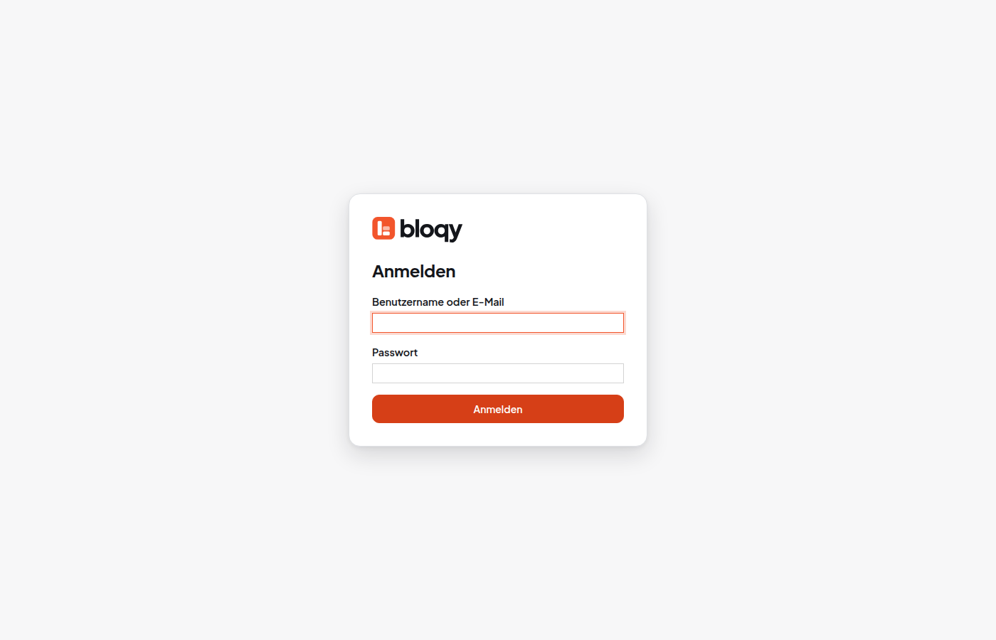 Anmeldeseite mit Benutzername oder E-Mail, Passwort und Button Anmelden